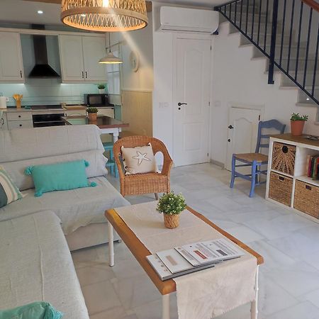 科尼尔-德拉弗龙特拉Casa Lola Conil, Azotea Al Mar Y Parking Solo Familias O Parejas别墅 外观 照片
