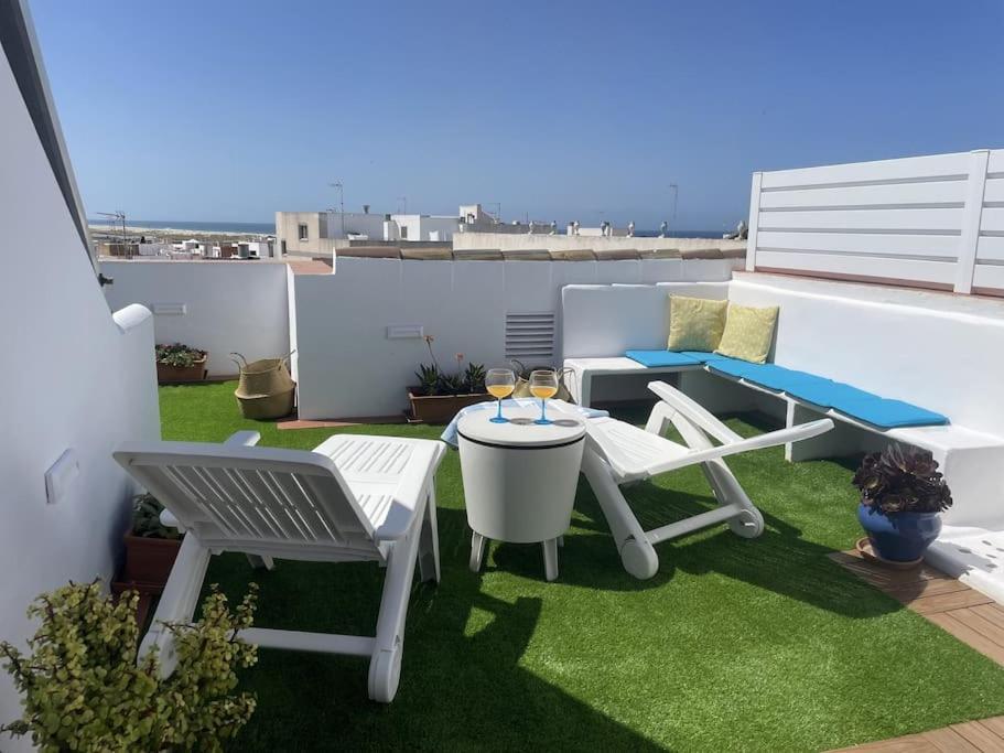 科尼尔-德拉弗龙特拉Casa Lola Conil, Azotea Al Mar Y Parking Solo Familias O Parejas别墅 外观 照片